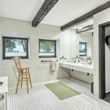 3 Bedroom Beautiful In 度假居 Hüde