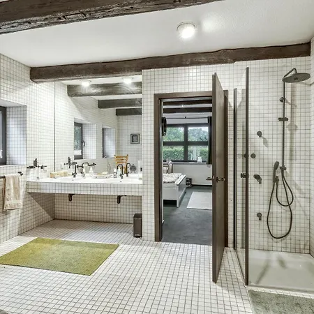3 Bedroom Beautiful In *