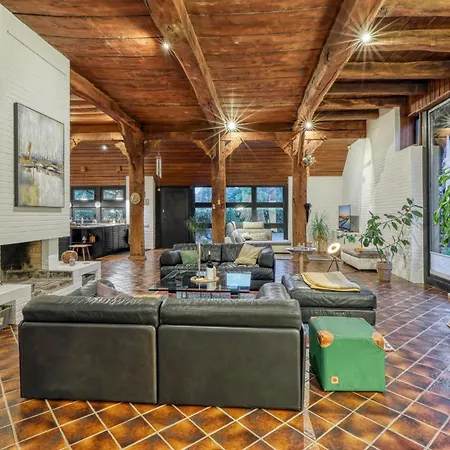 3 Bedroom Beautiful In Hüde