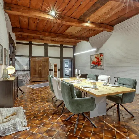 3 Bedroom Beautiful In *